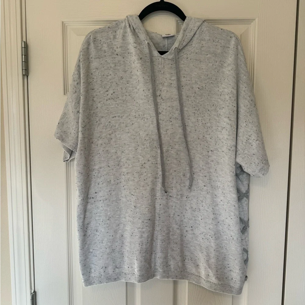 Cabi In Stitches Gray Hooded Specked Short Sleeve Sweater Small